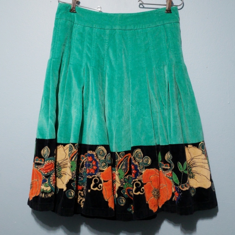 Skirt velvet like with beaded  accents